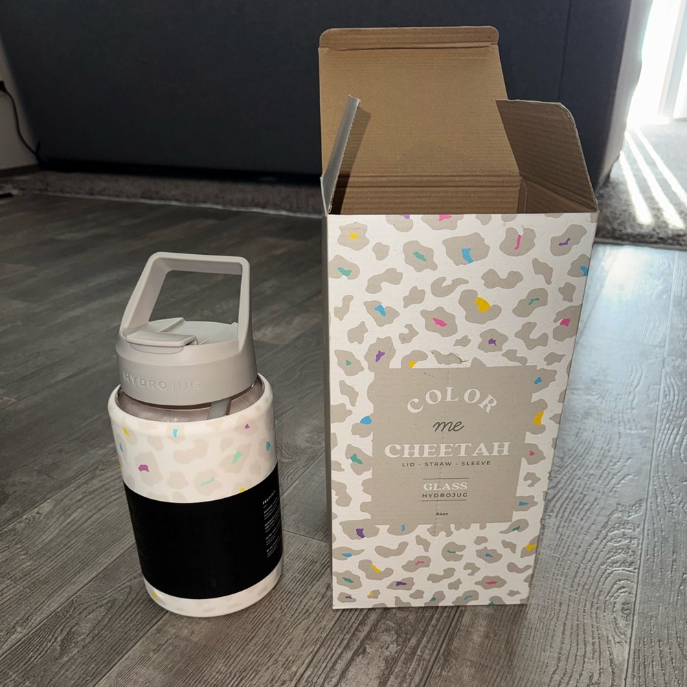 HydroJug Color Me Cheetah - LIMITED EDITION